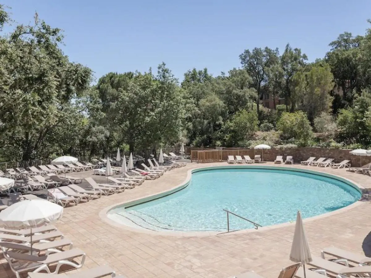 Grimaud : Appartement 3 Pces Avec Piscine Et Vue Mer - Fr-1-226-514